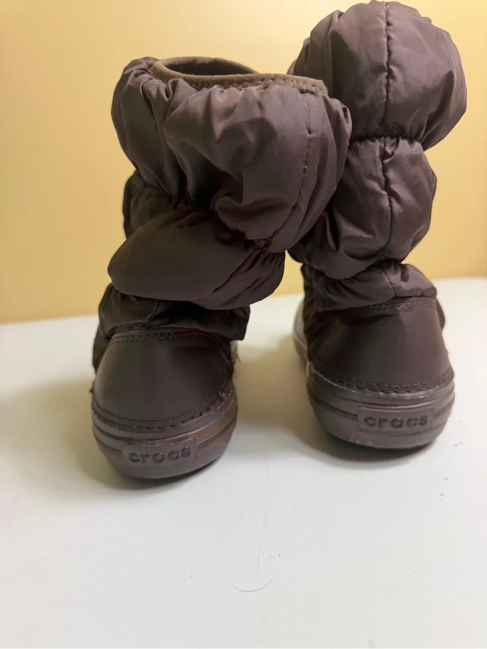 Crocs Women's Winter Puff BootsSize: 8 brown